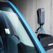 Stația de încărcare pentru vehicule electrice Etrel Pro, cu o putere de până la 22 kW, cu cablu sau bornă de încărcare tipul 2. Alegerea ideală pentru acasă sau, mai ales, la birou ori în cadrul unor proiecte speciale. 