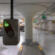Stația de încărcare pentru vehicule electrice Etrel Pro, cu o putere de până la 22 kW, cu cablu sau bornă de încărcare tipul 2. Alegerea ideală pentru acasă sau, mai ales, la birou ori în cadrul unor proiecte speciale. 